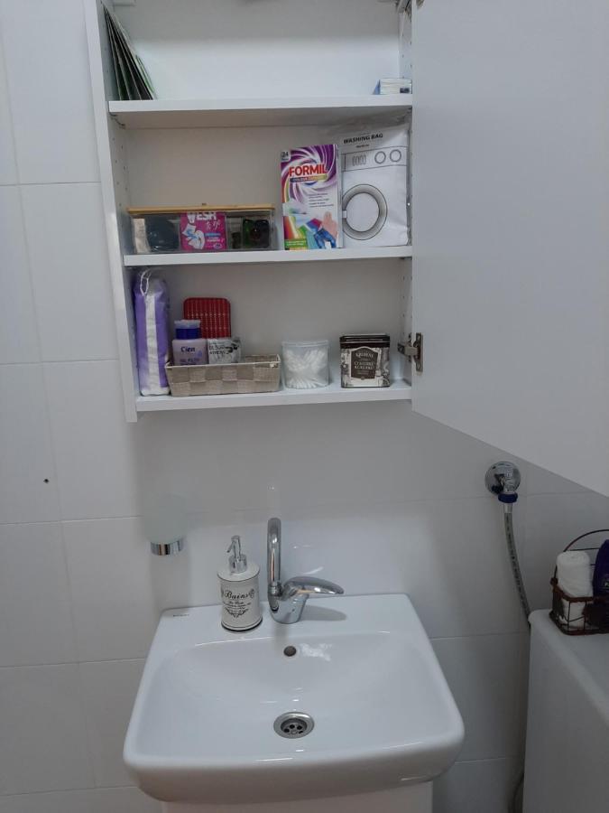 Apartman Viaggio Sremska Mitrovica Exterior foto